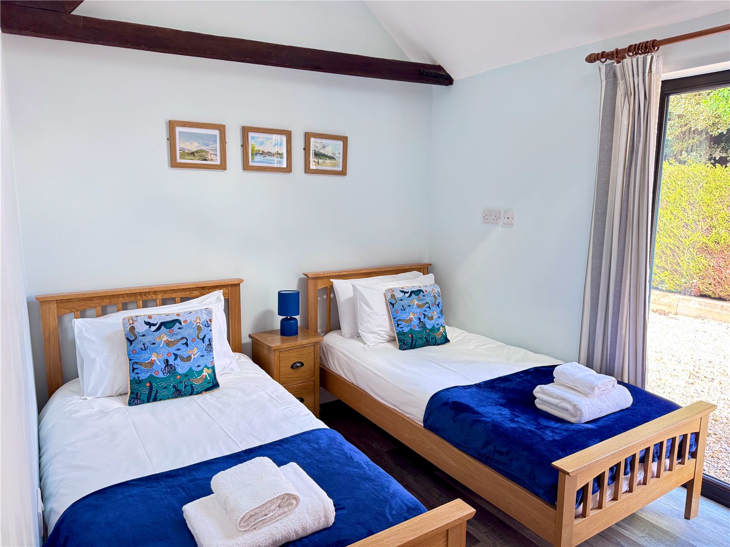 Twin bedroom at dog-friendly Norfolk Broads holiday cottage sleeps 6